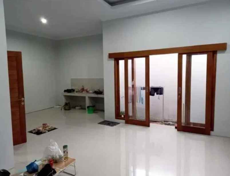 dijual rumah jalan diponegoro sesetan