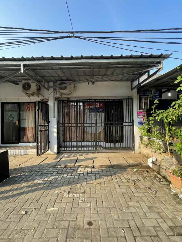 dijual rumah jalan hayam wuruk no 49 rt