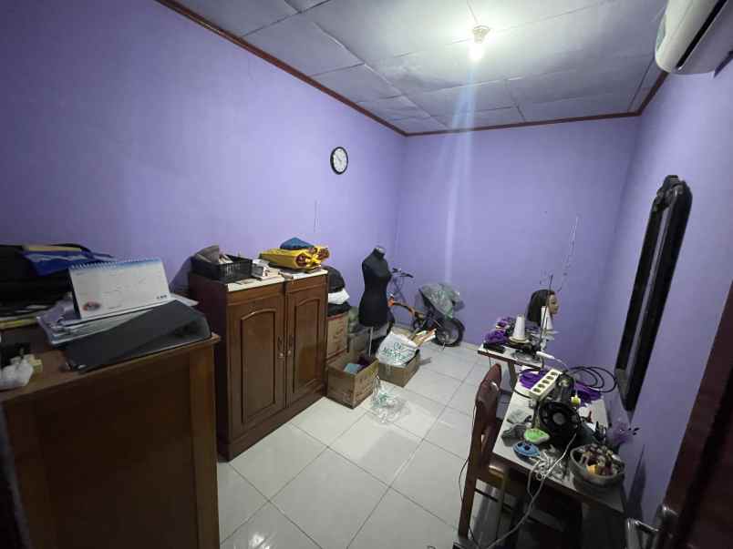 dijual rumah jalan hayam wuruk no 49 rt