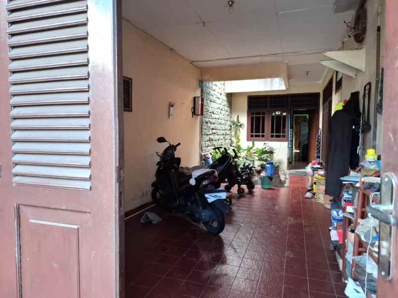dijual rumah jalan madrasah duren sawit