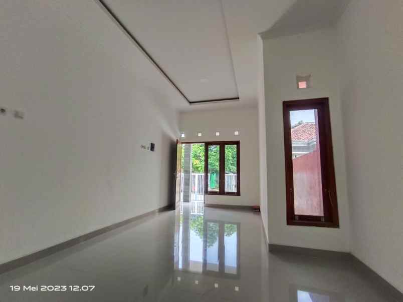 dijual rumah jalan palagan rejodani