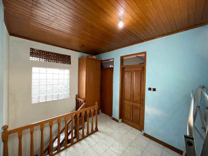 dijual rumah jalan pesantren