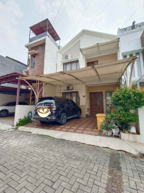 dijual rumah jalan poltangan