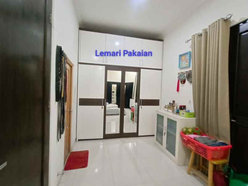 dijual rumah jalan poltangan