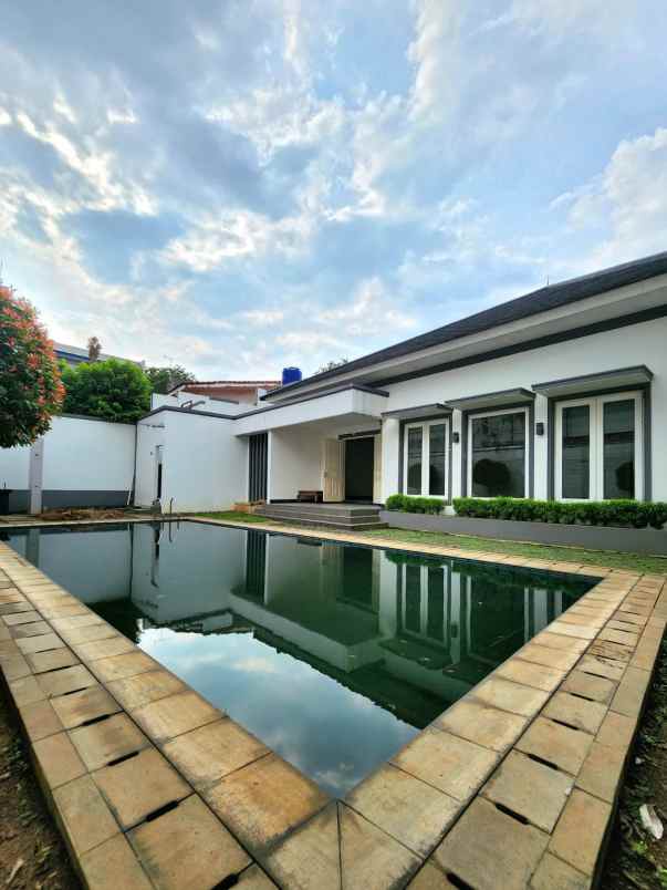 dijual rumah jalan raya bangka kemang