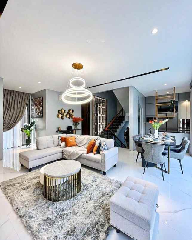 dijual rumah jalan raya bintaro