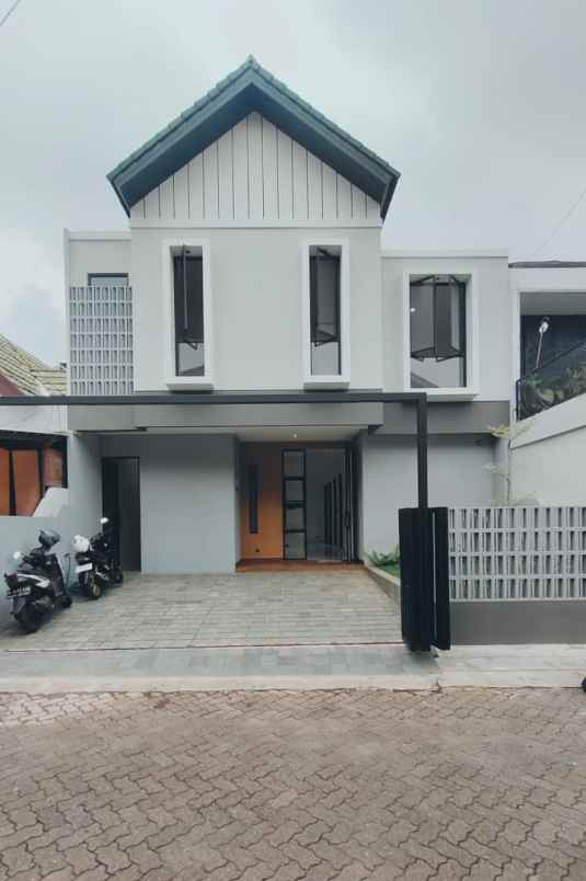 dijual rumah jalan raya bintaro jaya
