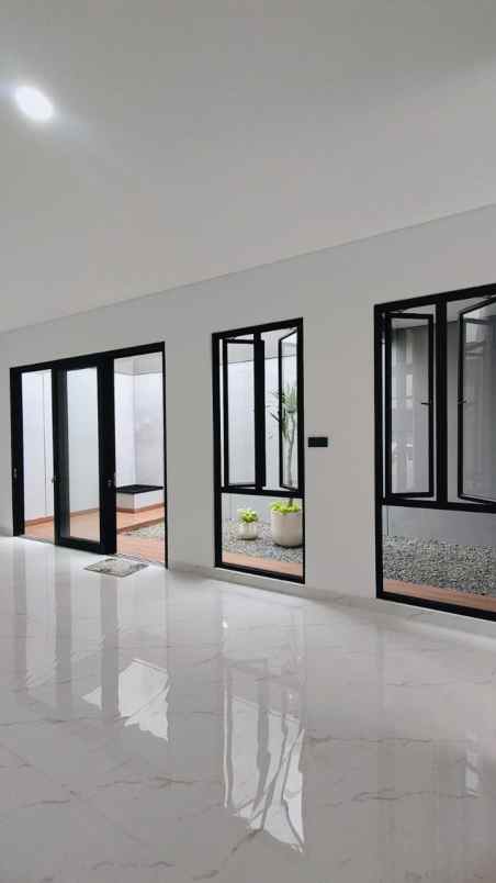 dijual rumah jalan raya bintaro jaya