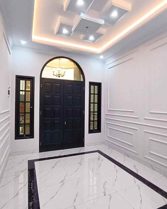 dijual rumah jalan raya jati padang jakarta