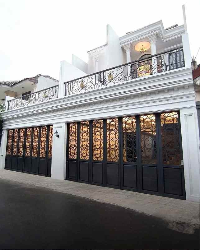 dijual rumah jalan raya jati padang jakarta