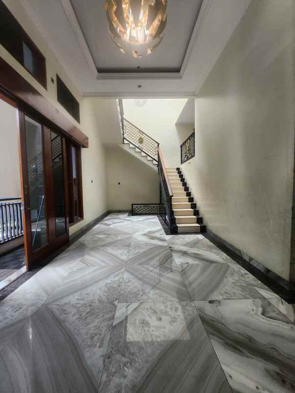 dijual rumah jalan raya panjang cidodol