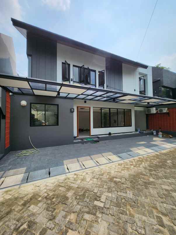 dijual rumah jalan raya rc veteran