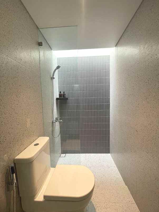 dijual rumah jalan raya rempoa