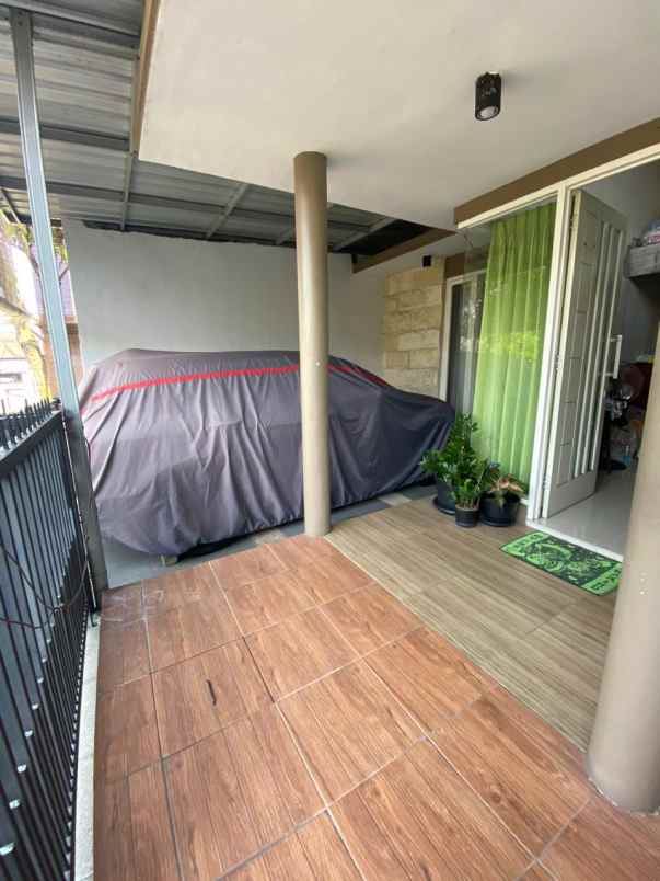 dijual rumah jalan teluk bayur arjosari