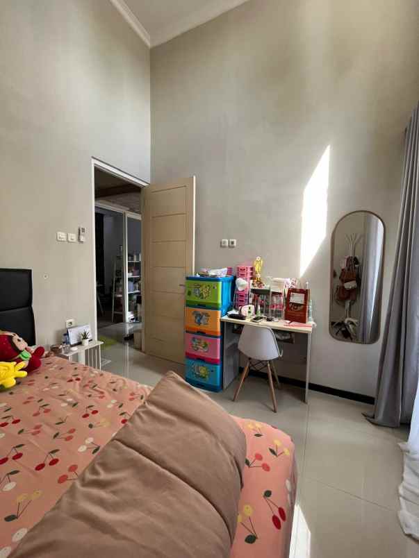 dijual rumah jalan teluk bayur arjosari