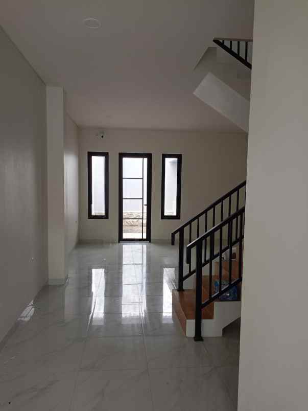 dijual rumah jalan wonorejo selatan