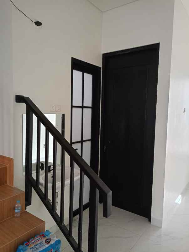 dijual rumah jalan wonorejo selatan