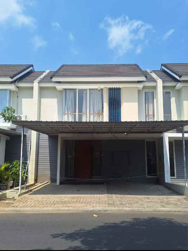 dijual rumah jalqn north west park