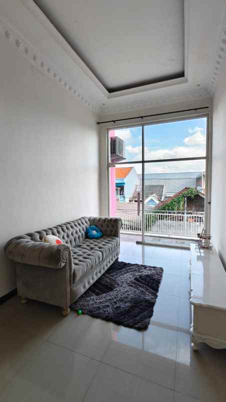 dijual rumah jambangan