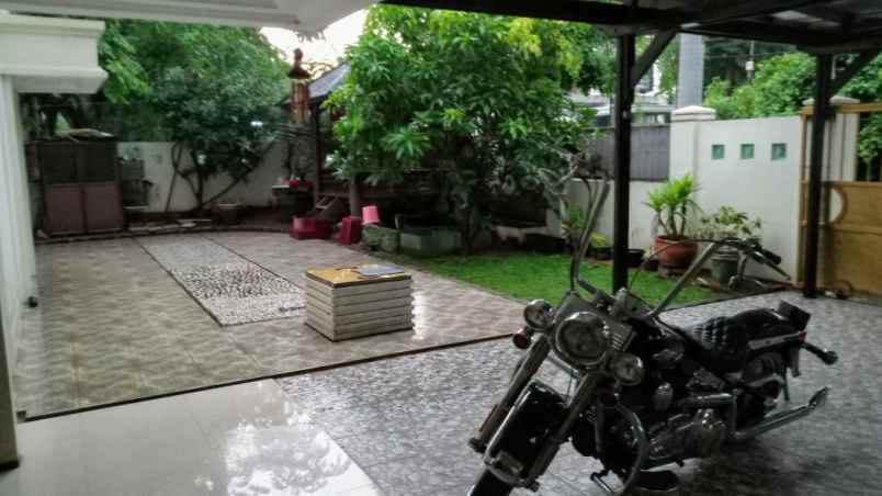 dijual rumah janur elok kelapa gading