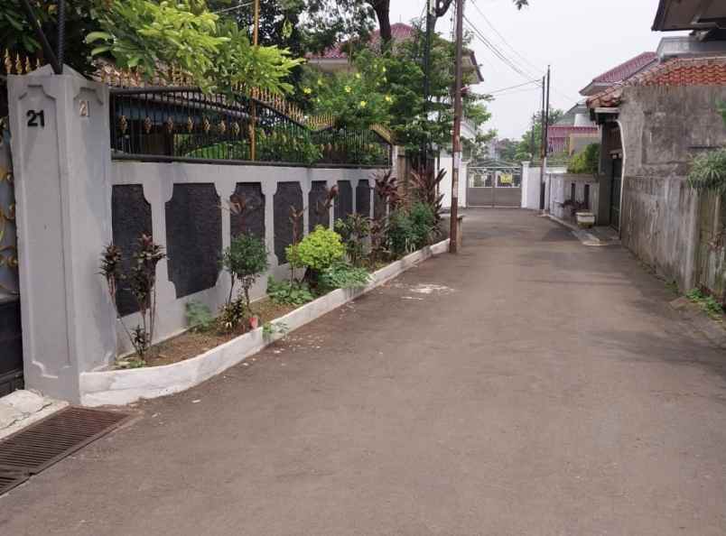 dijual rumah jaticempaka kec pondok