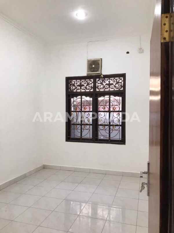 dijual rumah jayagiri