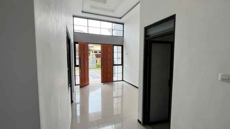 dijual rumah jelidro
