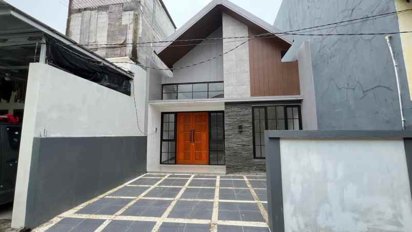 dijual rumah jelidro