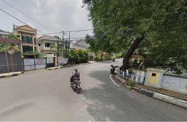 dijual rumah jl bangunan barat no 26