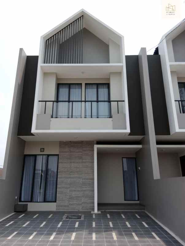 dijual rumah jl batununggal indah