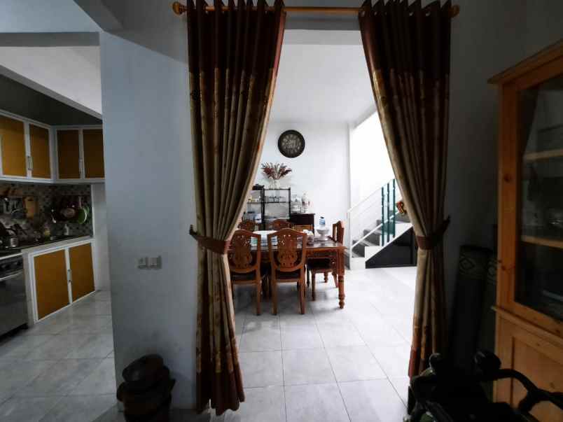 dijual rumah jl bimaduta 10 no 17