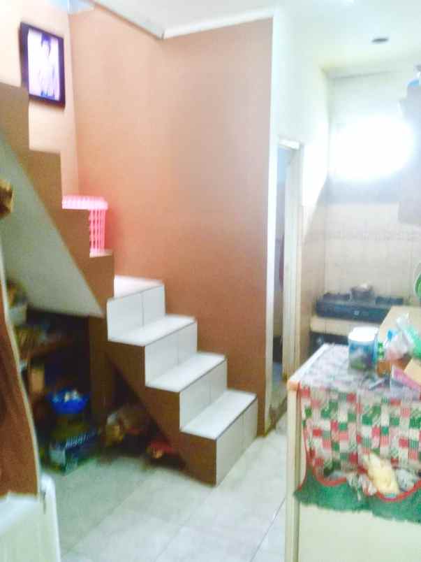 dijual rumah jl bukit sariwangi bandung