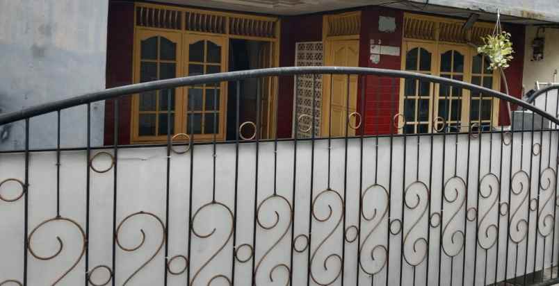 dijual rumah jl cemara
