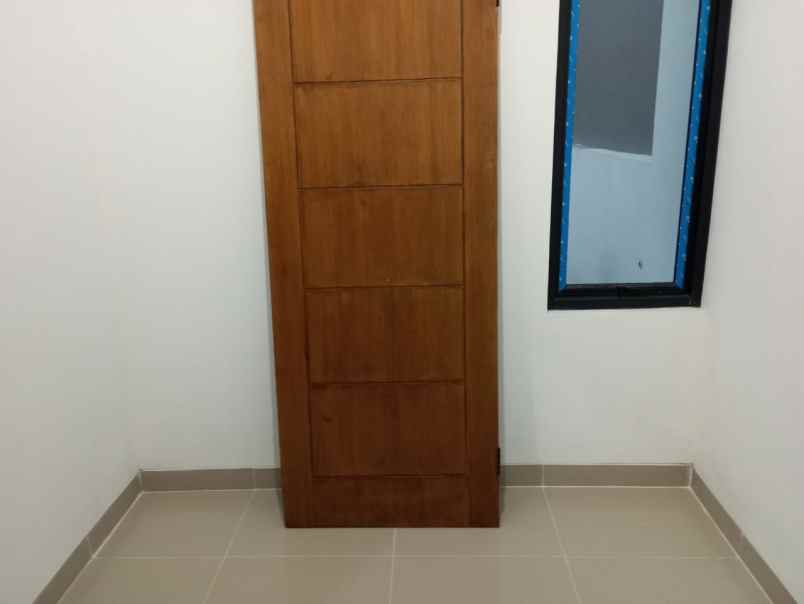 dijual rumah jl cijantung pasar rebo