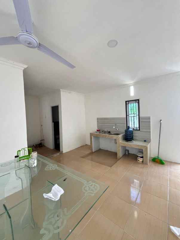 dijual rumah jl cipta karya ujung