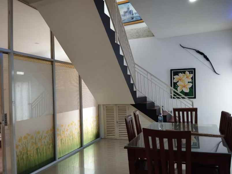 dijual rumah jl delima perum cluster