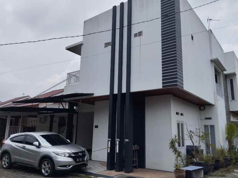 dijual rumah jl delima perum cluster