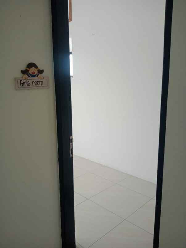 dijual rumah jl dr angka karangkobar