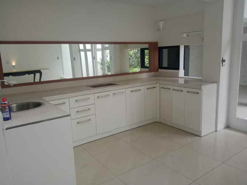 dijual rumah jl dr angka karangkobar