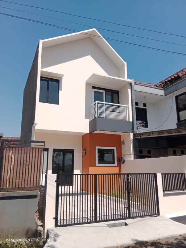 dijual rumah jl inten bahagia iii