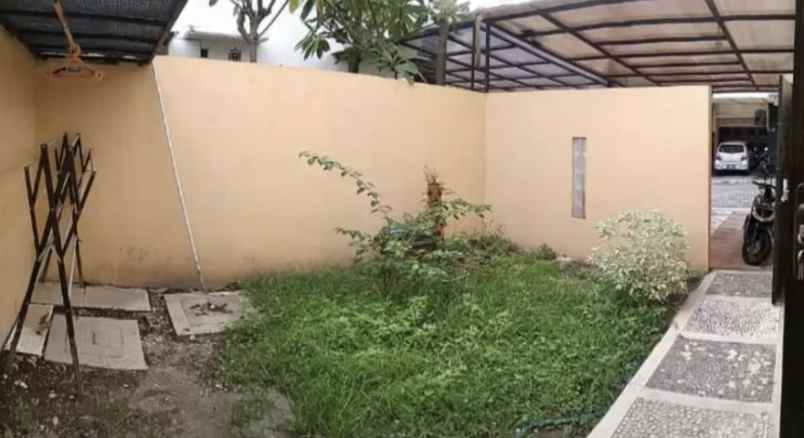 dijual rumah jl kabupaten