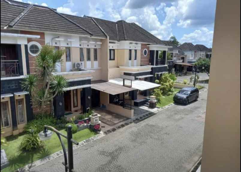 dijual rumah jl kabupaten