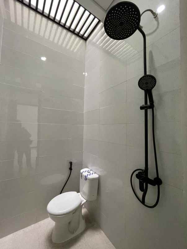 dijual rumah jl kaliurang km 13