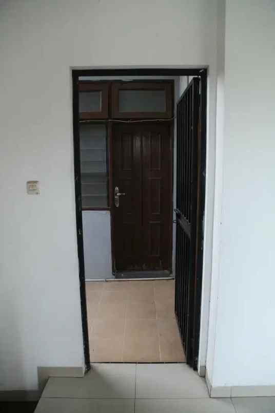 dijual rumah jl kav marinir pondok