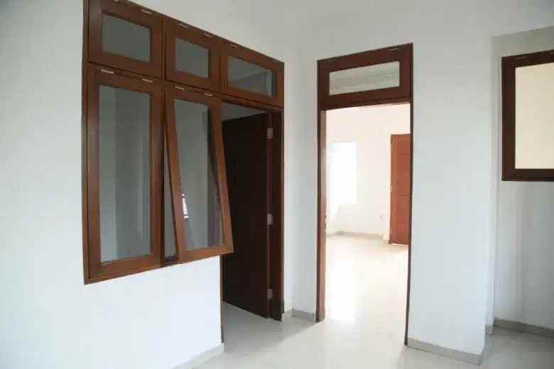 dijual rumah jl kav marinir pondok