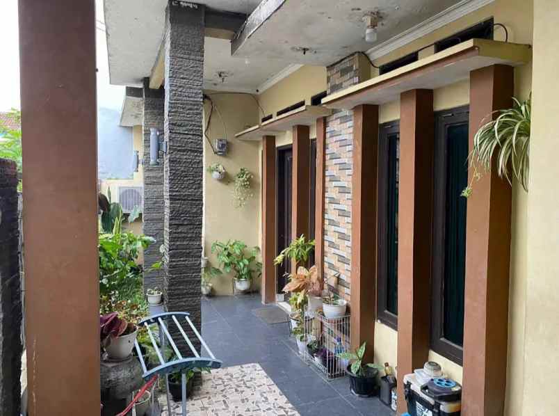 dijual rumah jl margaasih raya
