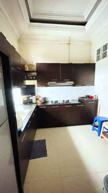 dijual rumah jl margahayu buah batu