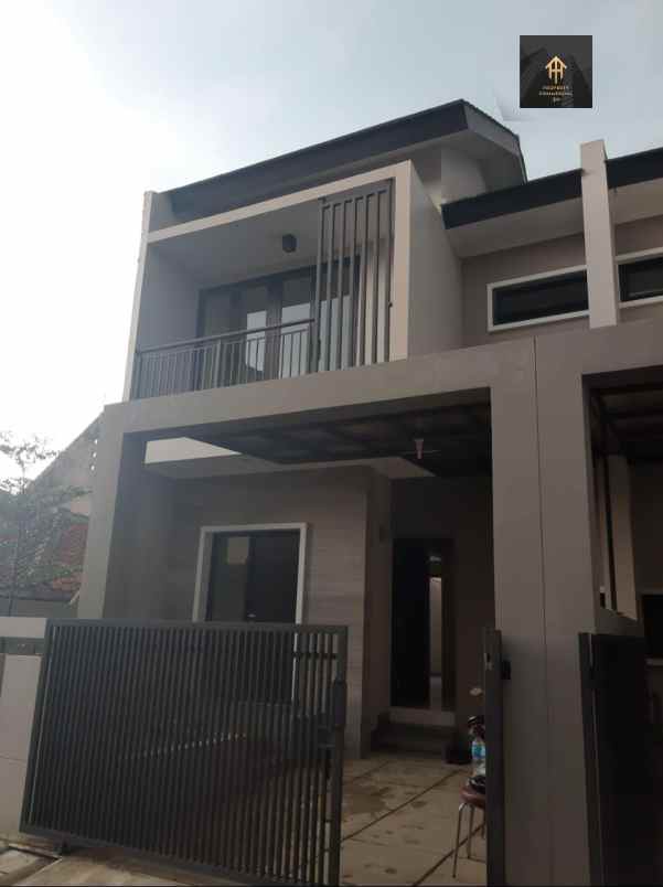 dijual rumah jl metro margahayu