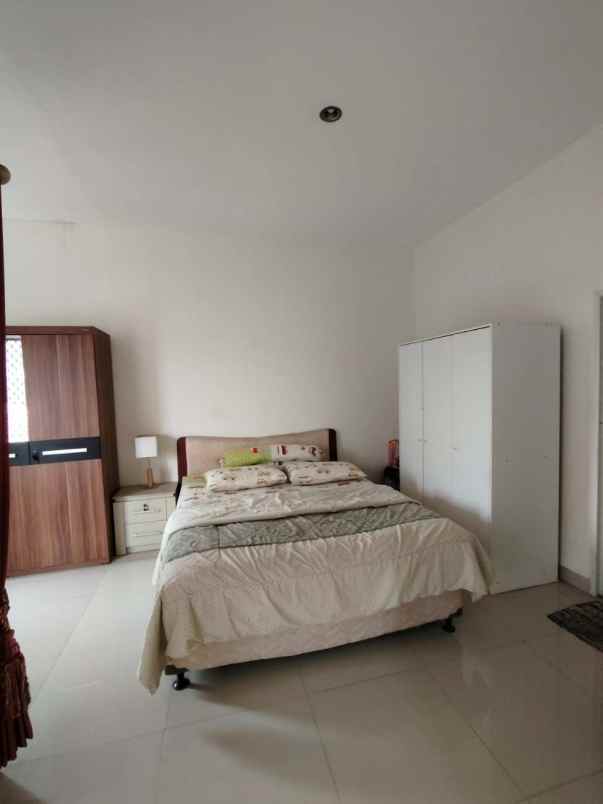 dijual rumah jl pekapuran
