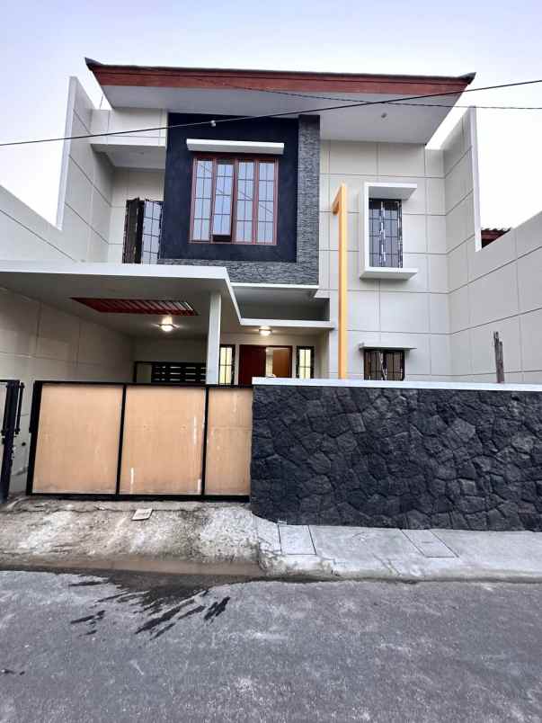 dijual rumah jl pemuda